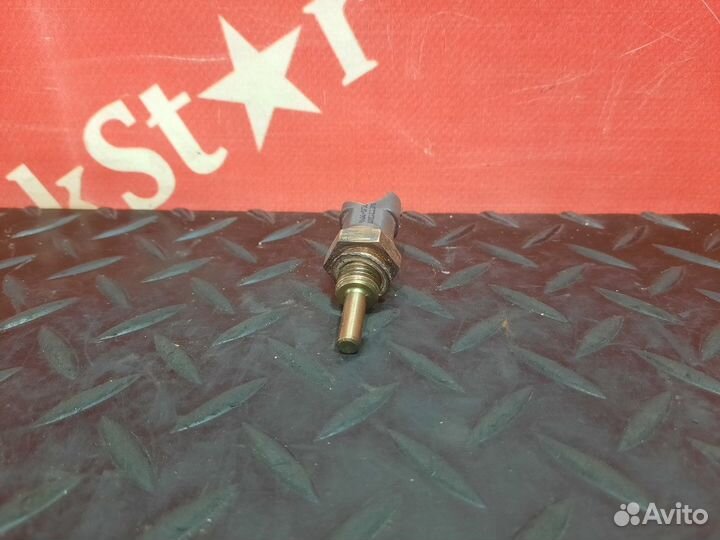 Датчик температуры охлаждающей жидкости