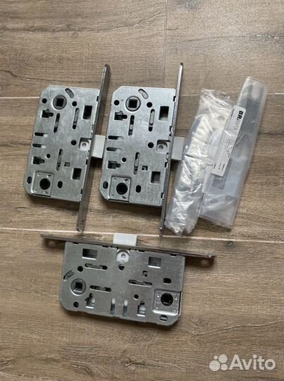 Замки врезные для межкомнатных дверей