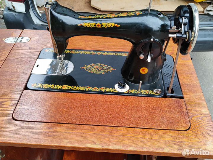 Швейная машинка подольск 2м