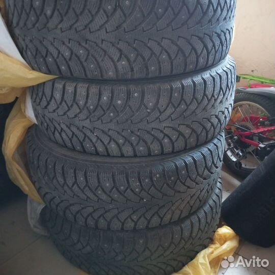 Nordman Nordman 4 215/65 R16 102