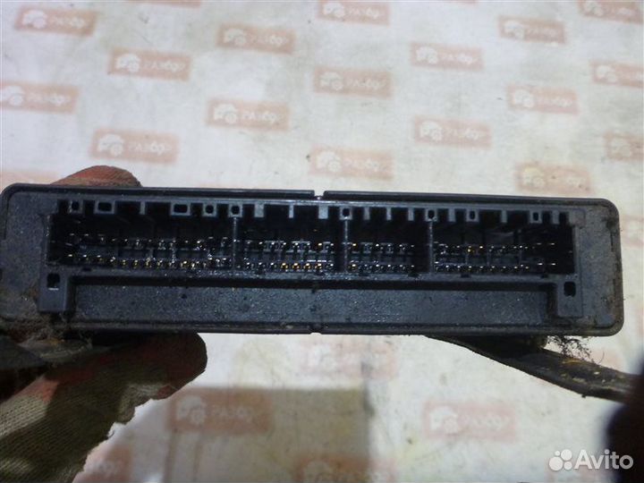 Блок управления двс Mazda Mpv GF FS 2001