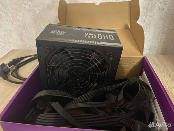 Блок питания cooler master mwe white 600w