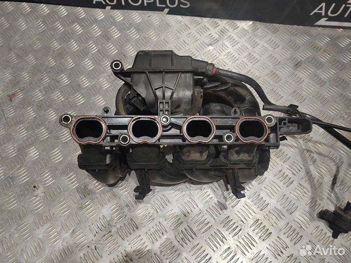 Впускной коллектор Ford Focus 2 1.6 2004-2011