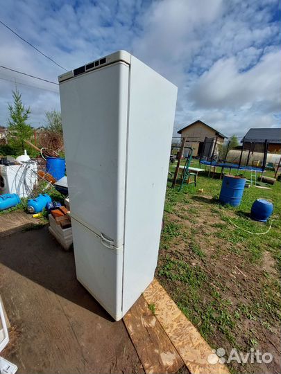 Холодильник на запчасти