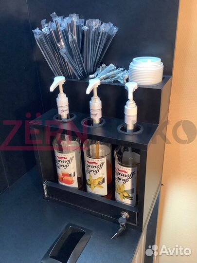 Кофейня самообслуживания, стойка кофе с собой