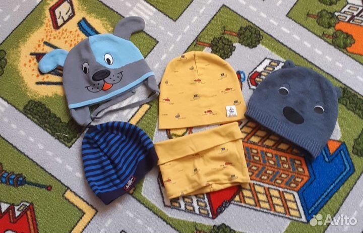 Демисезонная шапка 2-3года