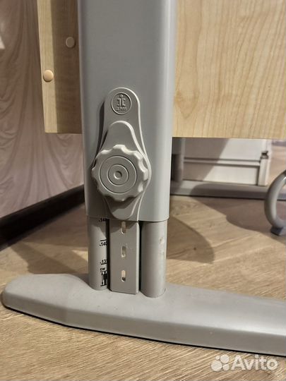 Школьная парта трансформер Деми