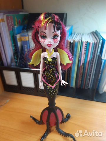 Кукла monster high дракулаура из серии ужасный риф