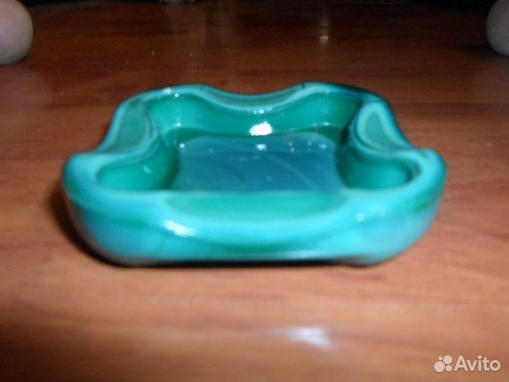 Зеленое малахитовое стекло пепельница 70-е