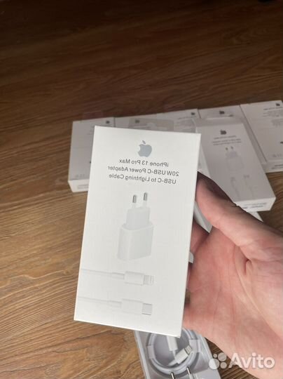 Зарядное устройство для iPhone