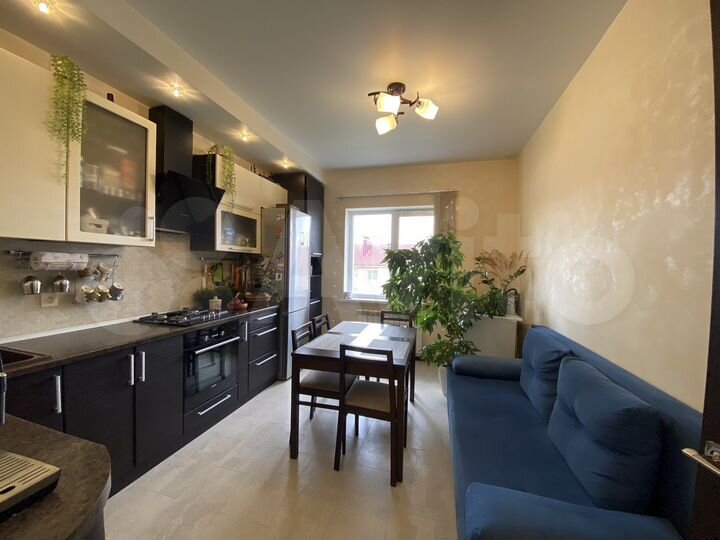 2-к. квартира, 66 м², 3/3 эт.