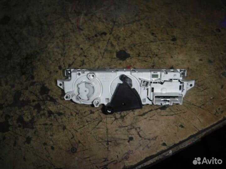 Блок управления отопителем Ford Focus 2