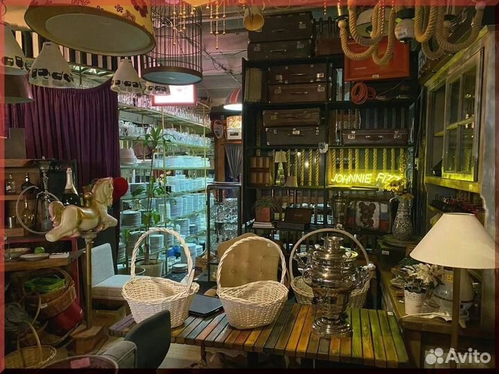 Свет и декор для кафе