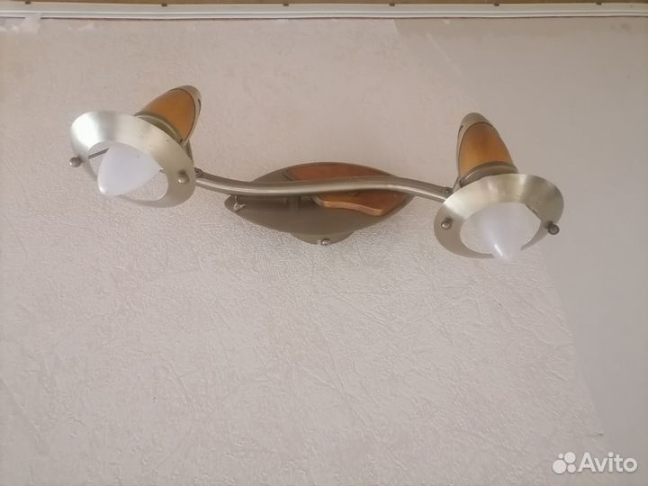 Настенный светильник бра