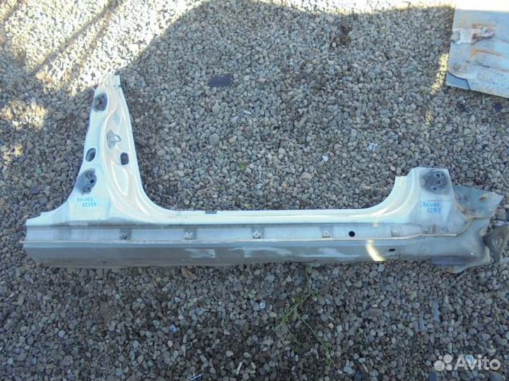 Порог правый Honda Inspire UA3 C32A 1995/12