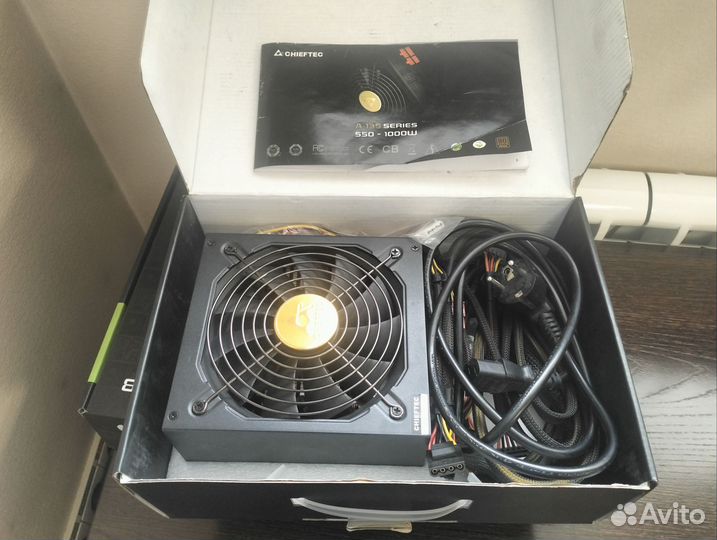 Блок питания Сhieftec 1000w