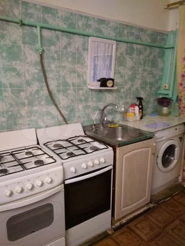 Комната 17 м² в 4-к., 1/4 эт.