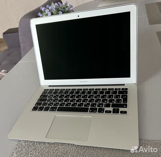 Apple MacBook Air 13 2017 256gb / 8gb