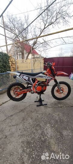 Zuumav K8