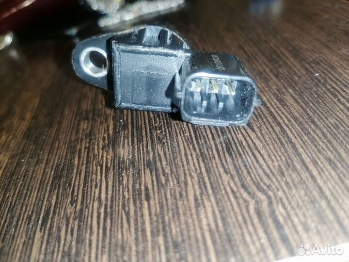 Датчик скорости lancer 9