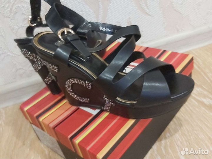 Босоножки женские 37 размер