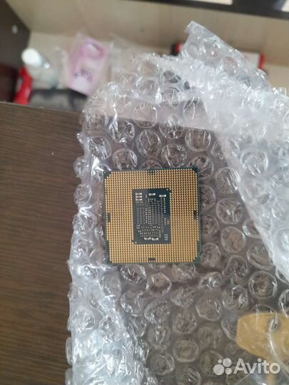 Процессор i3 8100