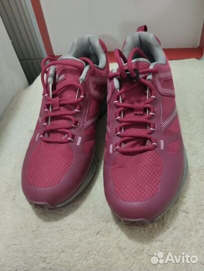 Кроссовки женские 38 jack wolfskin