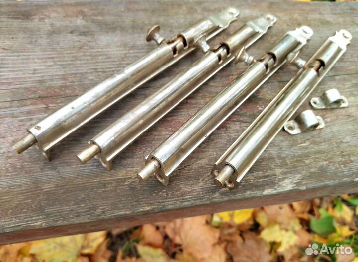 Старинные шпингалеты 