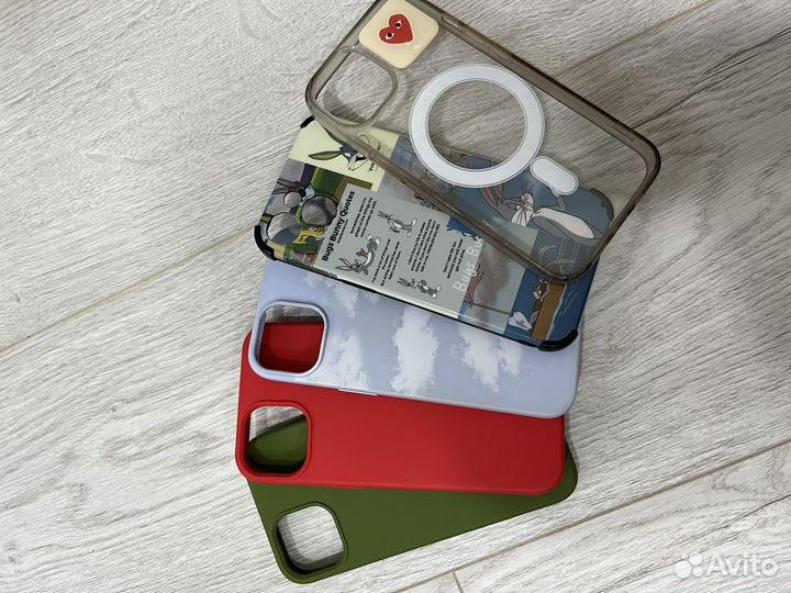 Чехол на iPhone 13