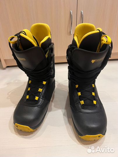 Ботинки и крепление на сноуборд