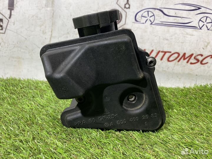 Бачок гидроусилителя руля Mercedes W164 W211 W221