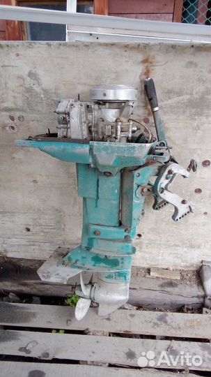 Продам лодочный двигатель нептун