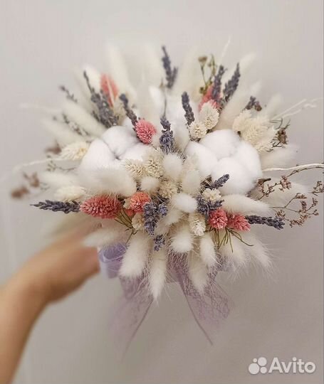 Композиции и букеты из сухоцветов