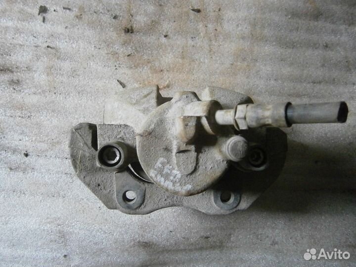 Суппорт передний правый Ford Focus 2 Форд Фокус 05