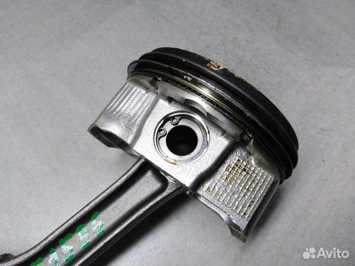 Поршень с шатуном Инфинити