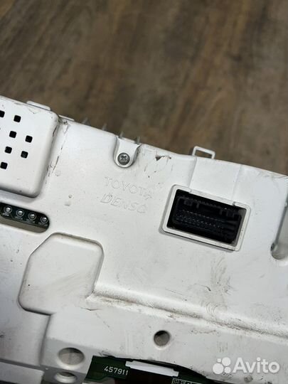Toyota camry 40 приборная панель на з/с