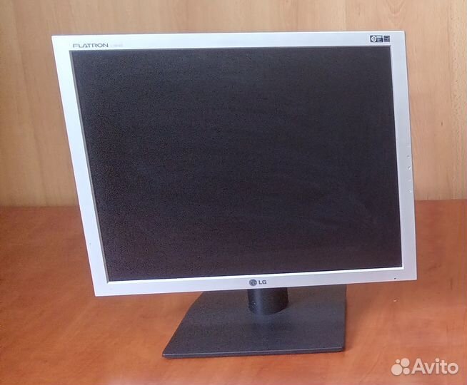 Монитор LG Flatron L1919S-SF б/у