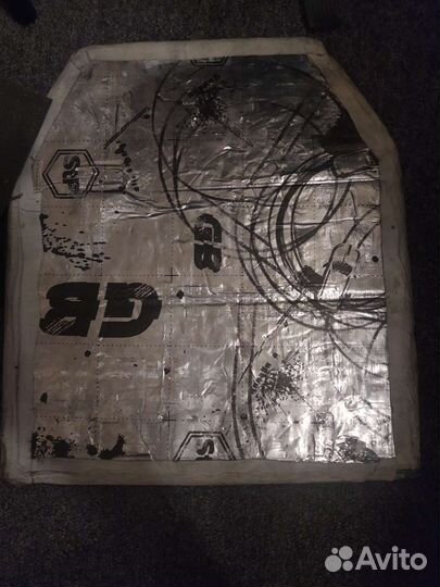 Броник с обвесом