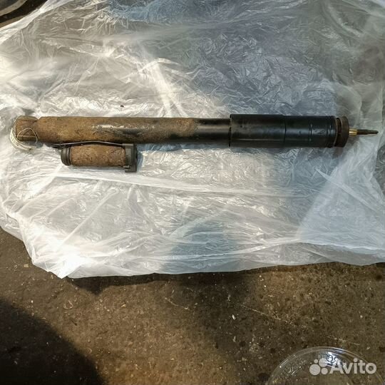 Амортизатор задний ADS Mercedes W211 CLS w219 e211