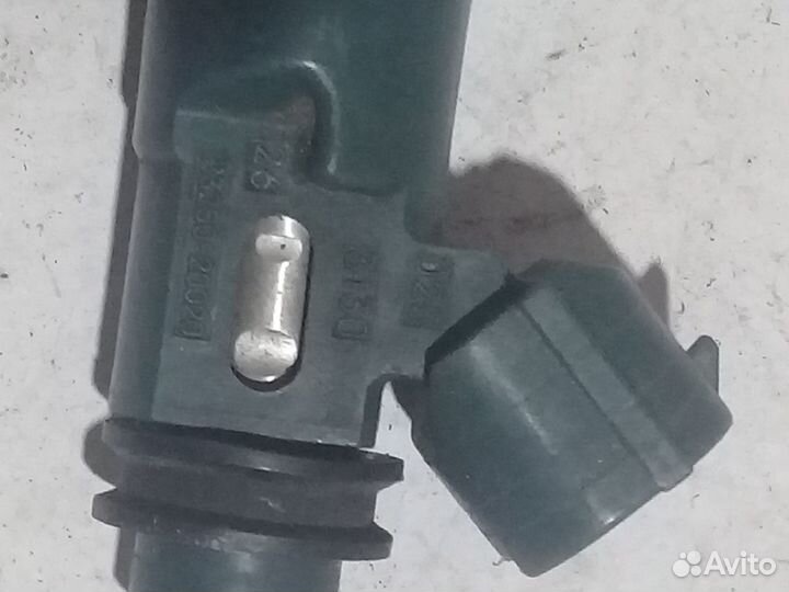 Форсунка топливная lexus RX 300