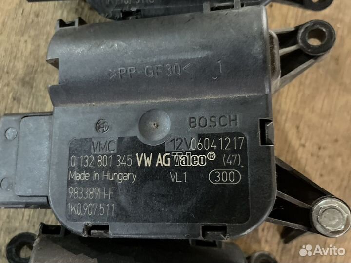 Моторчик заслонки отопителя VAG
