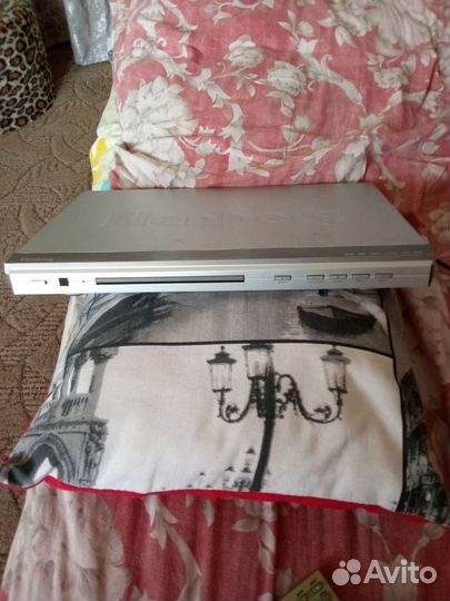 Dvd плеер elenberg