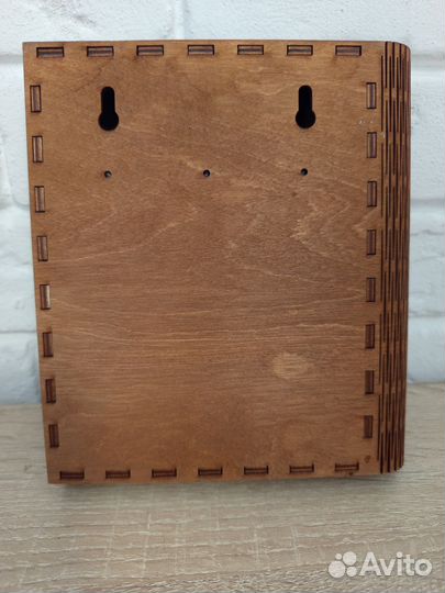 Ключница настенная