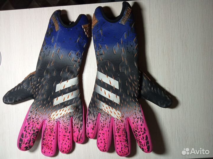 Вратарские перчатки adidas предатор