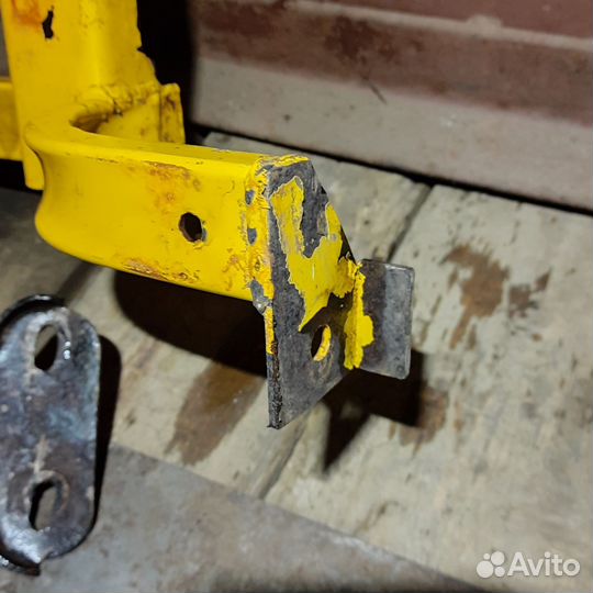 Подрамник для раздатки на ниву