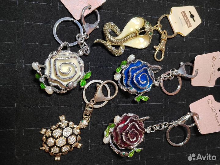 Брелок на сумку