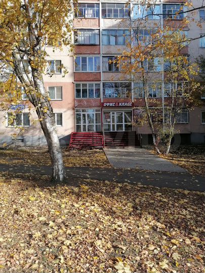 Торговая площадь, 64 м²