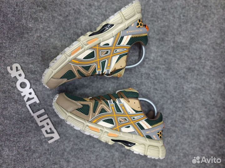 Кроссовки asics