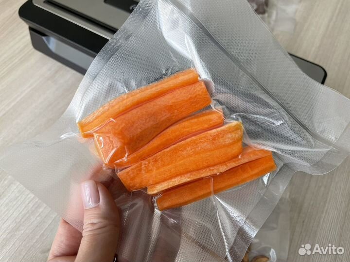 Вакуумный упаковщик, вакууматор