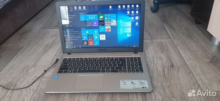 Продам ноутбук Asus R540S